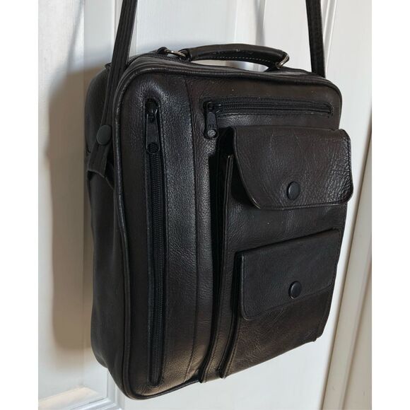 UNISEX LEATHER - Utilitarian Black All-Leather Bag w/Multi Compartments - Picture 3 of 15